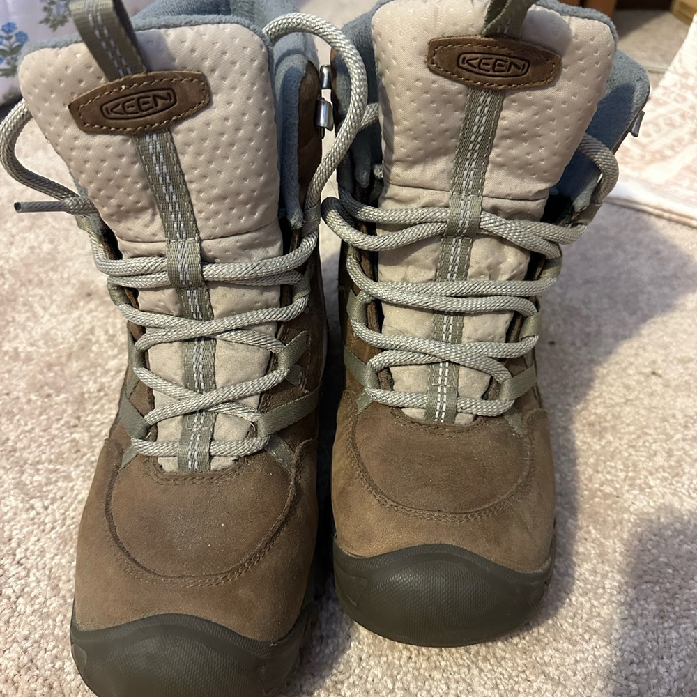 Keen Women’s Brown Boots
